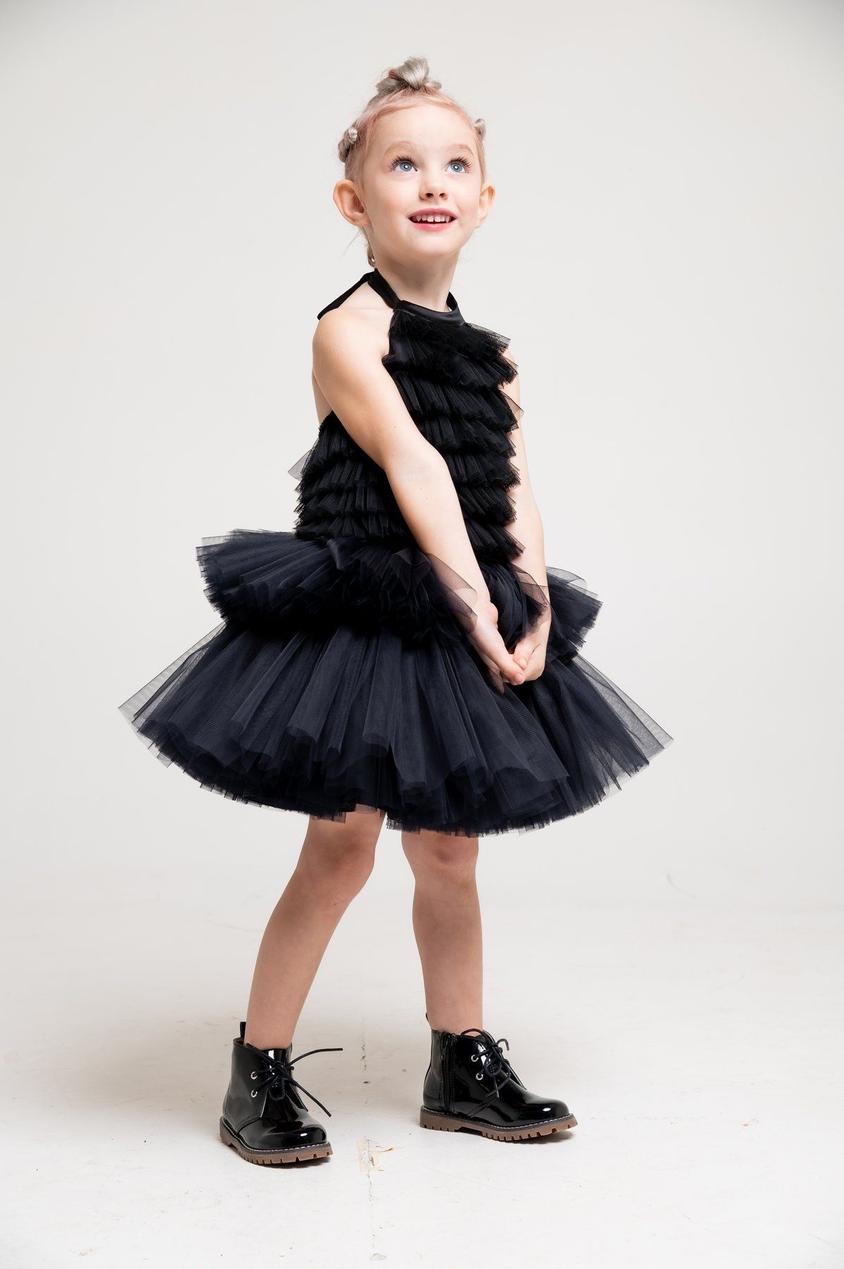 Fluffy tulle dress for girls "Selena" with ruffles on a cotton lining. Perfect for graduation, birthdays, and photo shoots. Color: black. Size: 86