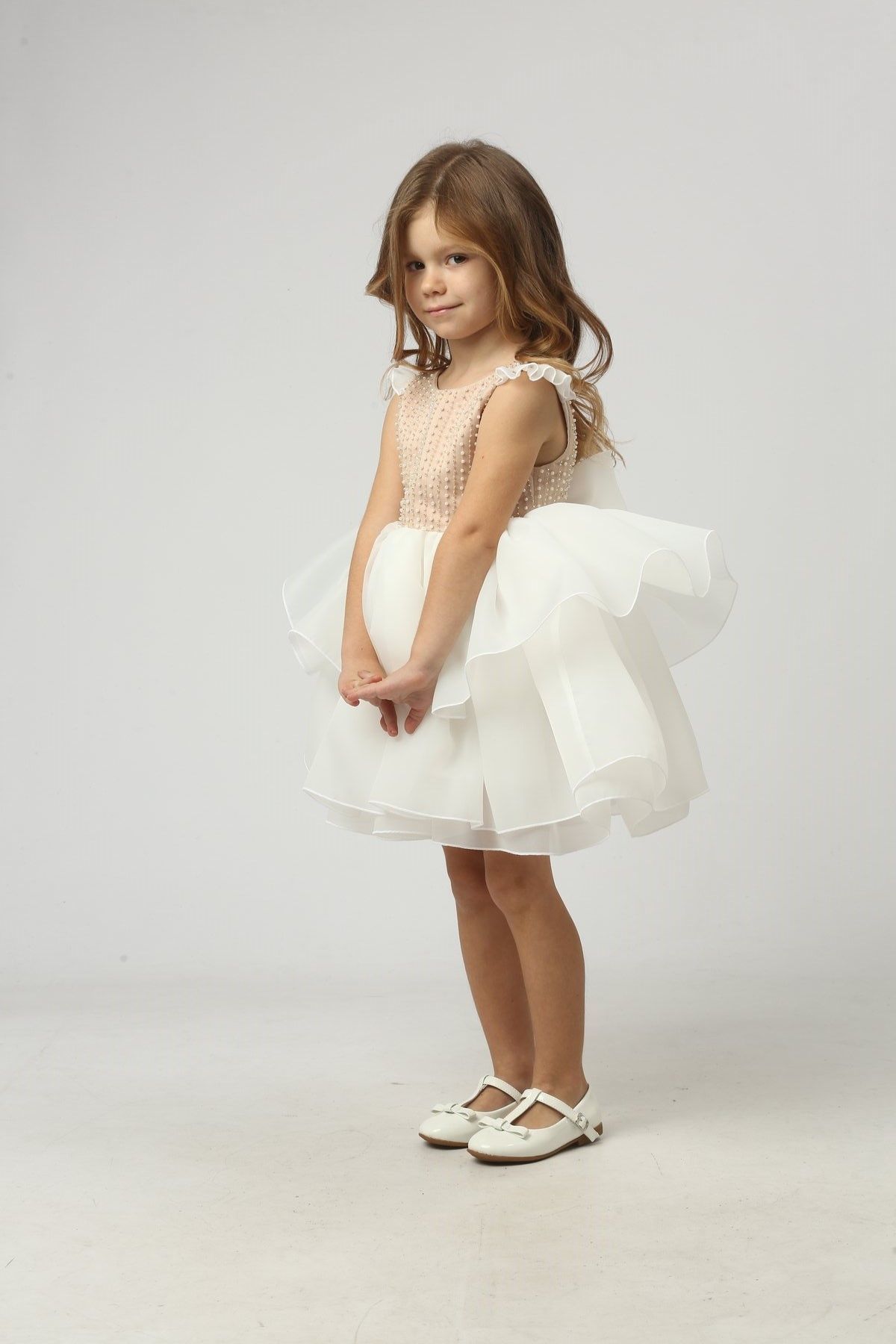 Fluffy satin dress with a white organza skirt for girls &ldquo;Pearl&rdquo; for graduation, birthdays, and photo shoots (with pearls and a bow). Color: beige, milky white. Size: 86