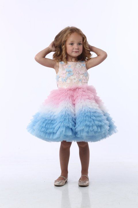 Festive dress for girls "Butterfly" made of tulle and premium satin on a cotton lining. Perfect for graduation, birthdays, and photo shoots. Color: light blue-pink-white. Size: 86